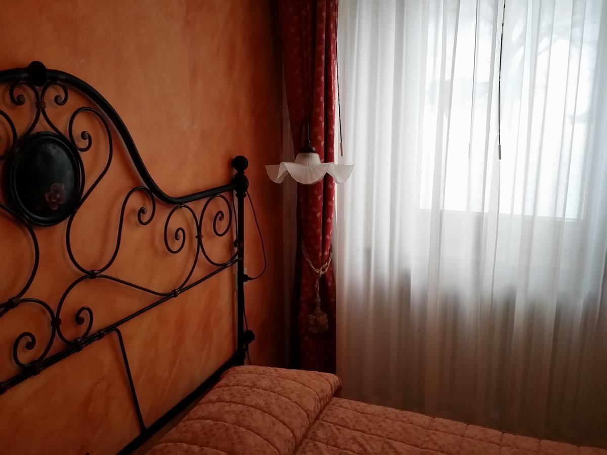 Albergo Diana Cerreto Laghi Δωμάτιο φωτογραφία