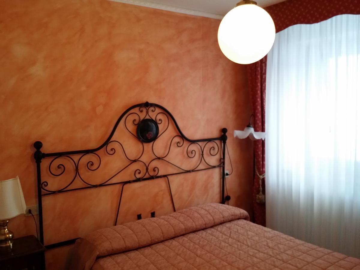 Albergo Diana Cerreto Laghi Δωμάτιο φωτογραφία