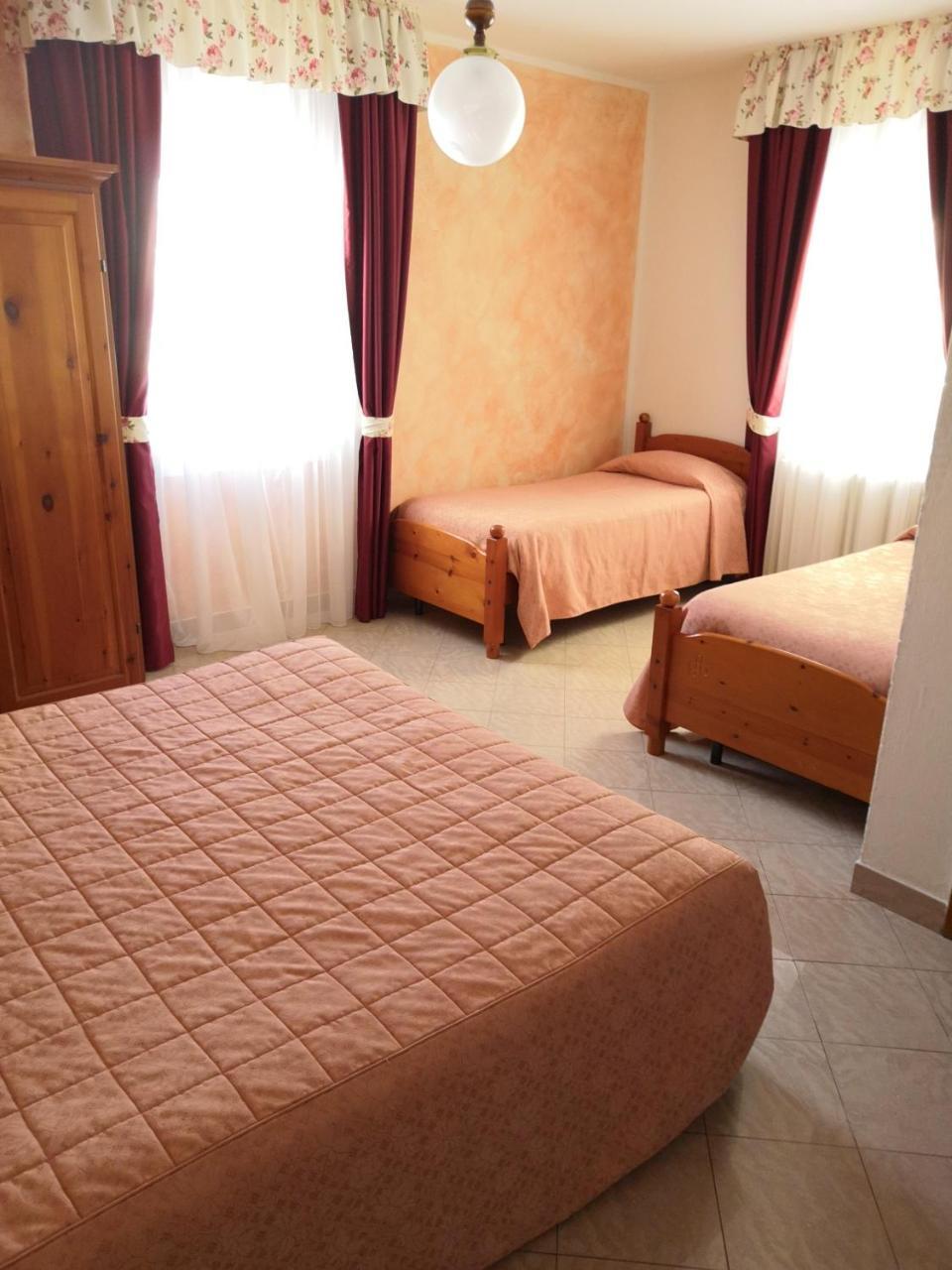 Albergo Diana Cerreto Laghi Εξωτερικό φωτογραφία